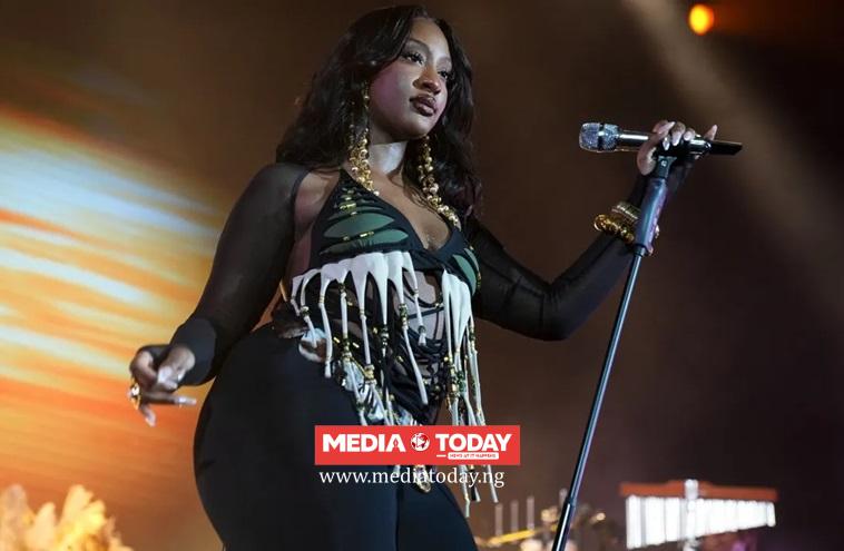 Tems Joins Stevie Wonder, John Legend To Perform At Obama Presidential Centre Opening