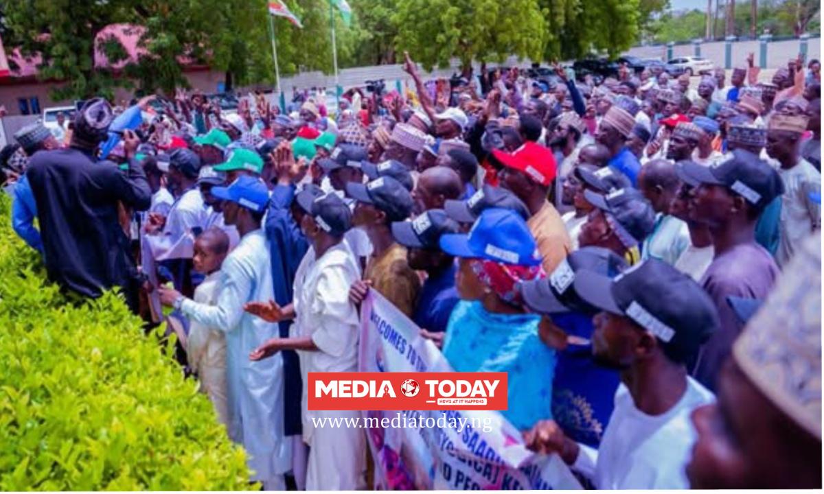 Over 10,000 ADC, PDP members defect to APC in Kebbi