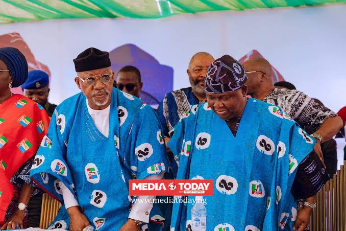 Abiodun Presents Adeola To Ijebu Royal Fathers, Seeks Support For APC Ticket Ahead Of Election