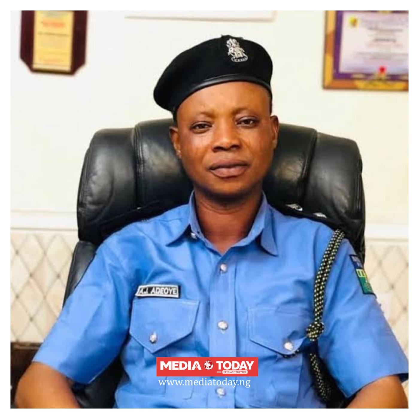 Nollywood police actor, Owolabi Ajasa debunks news of death [VIDEO]