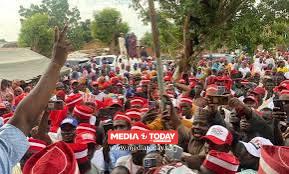 Hundreds dump APC in Kano, pledge support for Kwankwaso’s NDC