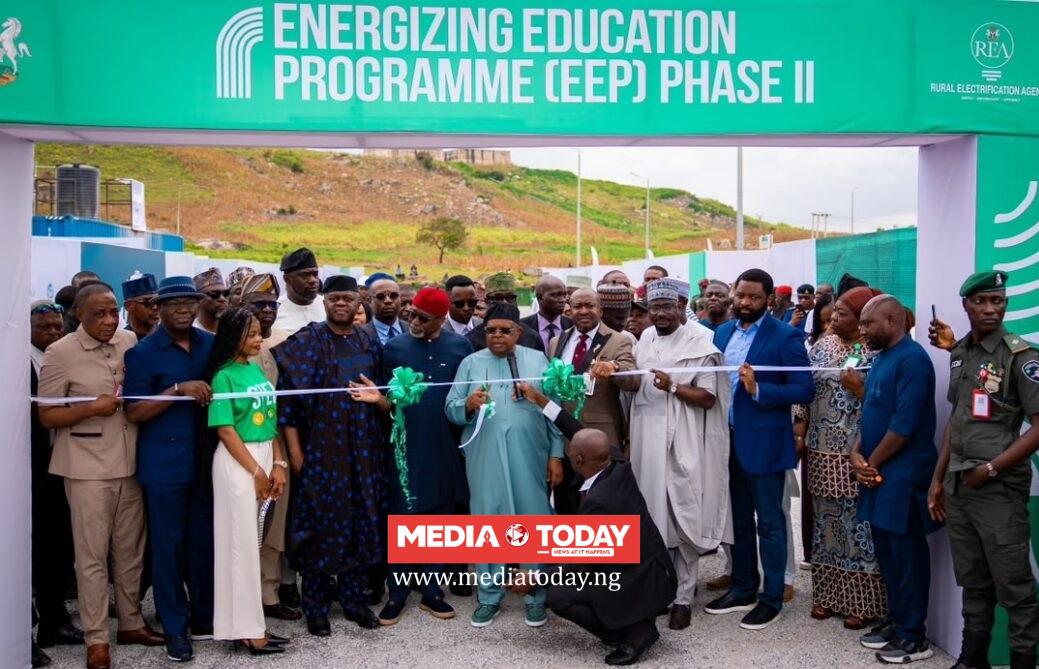 FG Commissions 3MW Solar Hybrid Project to Power Abuja University